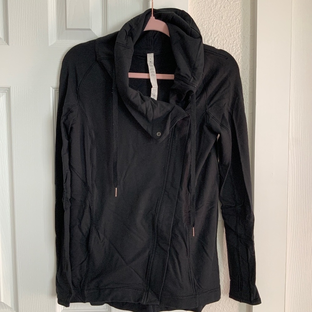 Lululemon wrap Jacket